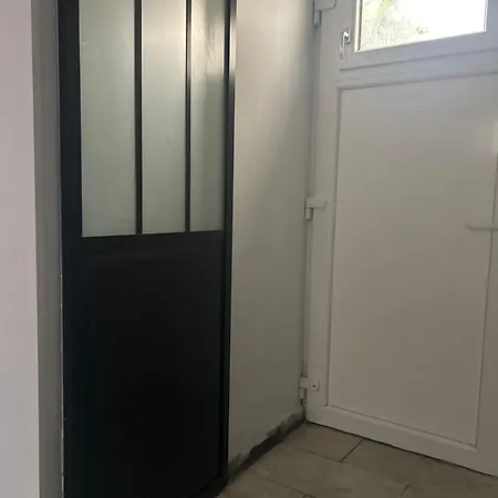 Le De Lucie Apartamento
