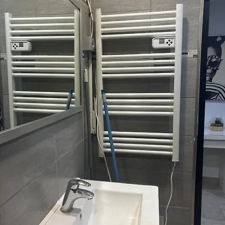 Le De Lucie Villeurbanne