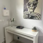 Le De Lucie *